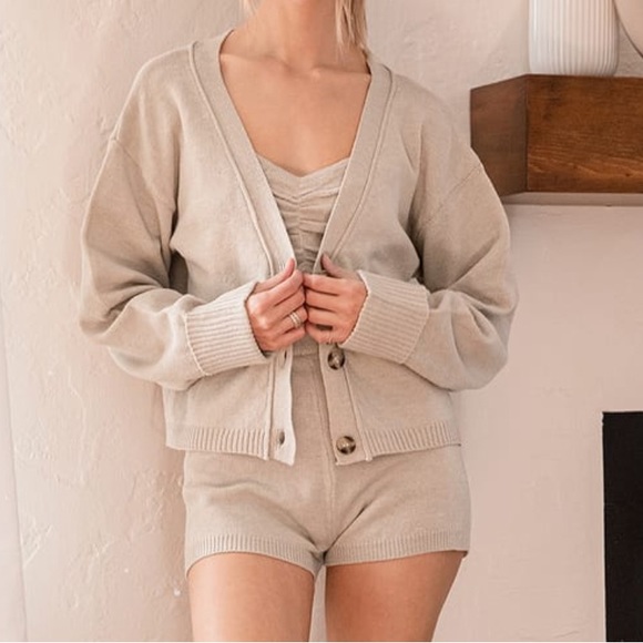 Lulus staying in so chic and simply snuggly beige sweater set - Picture 4 of 10